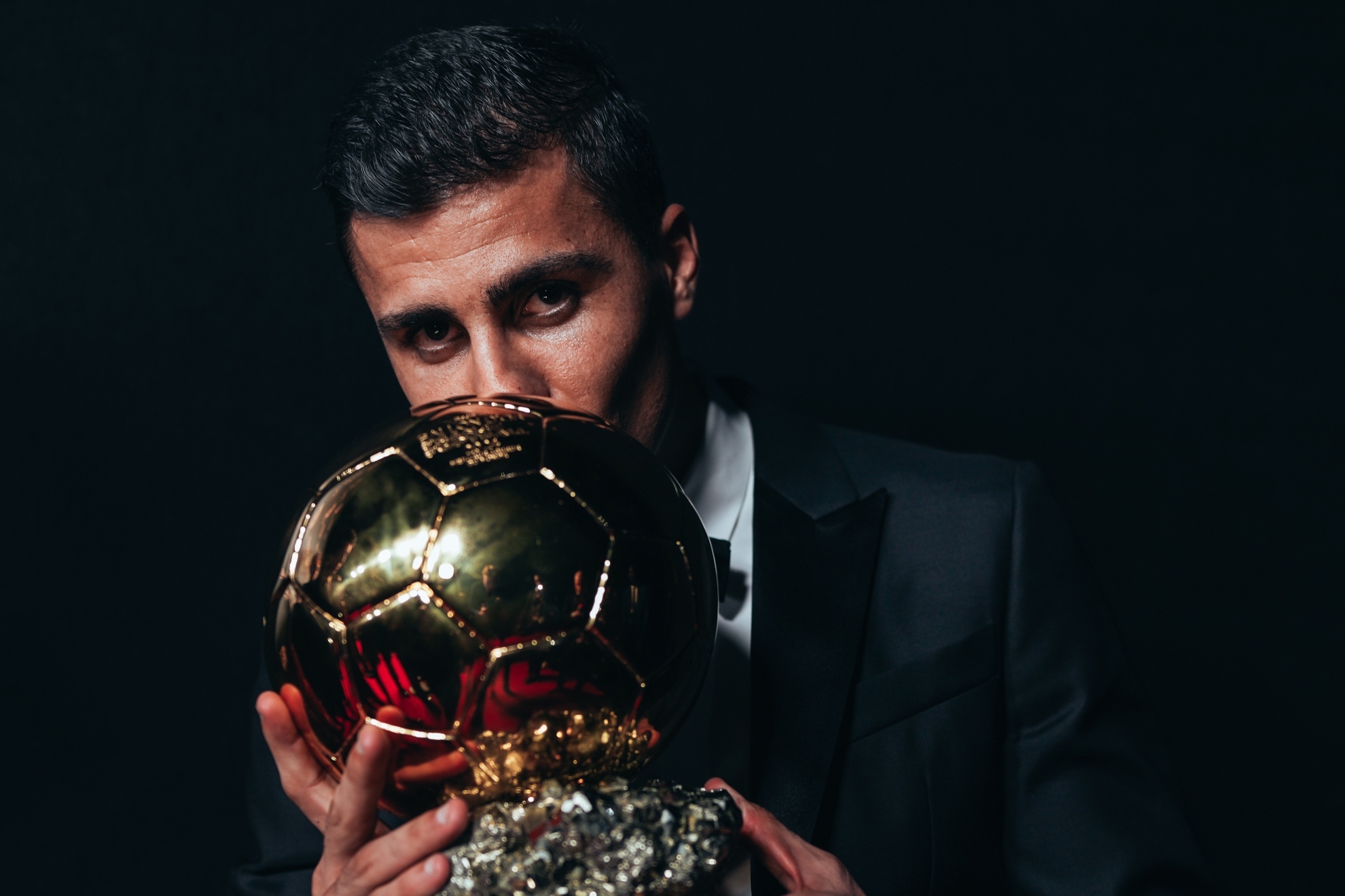 Rodri Triumphs as First-Ever Ballon dOr Winner from Man City